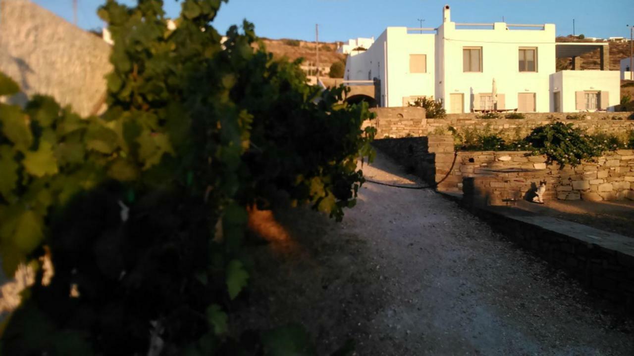 Nesaea Seafront House Parasporos Exterior foto