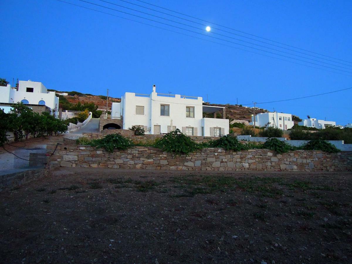 Nesaea Seafront House Parasporos Exterior foto