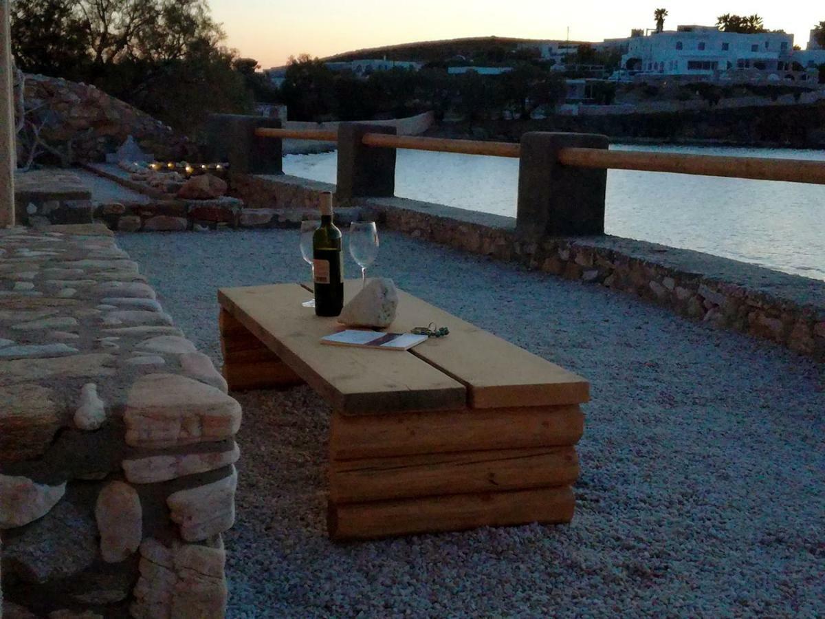 Nesaea Seafront House Parasporos Exterior foto