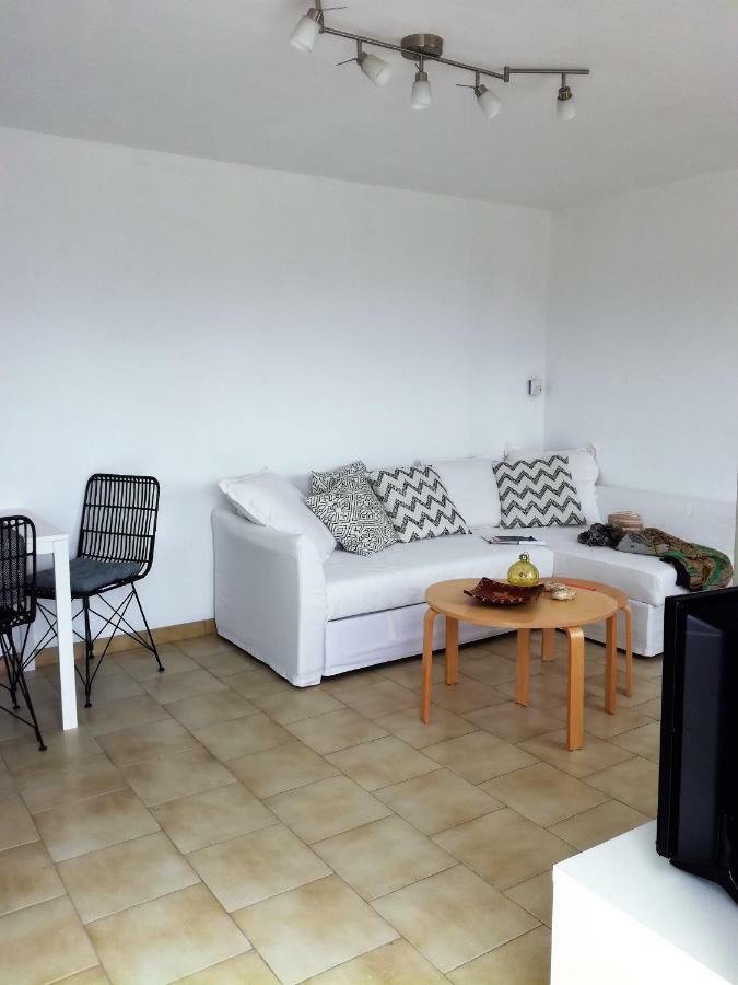 Nesaea Seafront House Parasporos Exterior foto